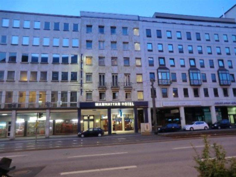 Manhattan Hotel Frankfurt am Main Exterior foto